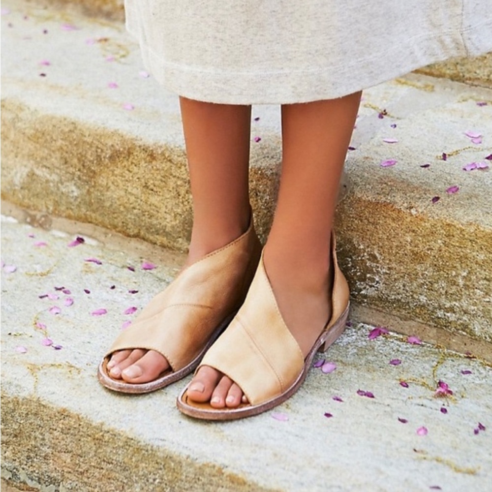 Free people Mont Blanc sandal